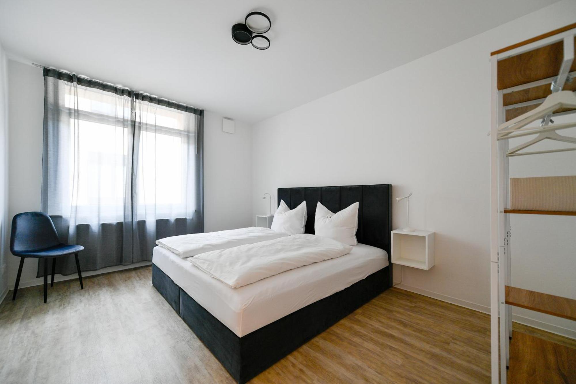 Ferienwohnungen Am Theater - Modern, Zentral Und Ruhig Mit Kueche, Waschtrockner, Netflix, Wlan Und Parkplatz- 2 Zimmer, 52 Qm Cottbus Luaran gambar